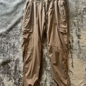 L.L. Bean Men's Brown Cargo Pants stretchy outdoor hiking fishing large